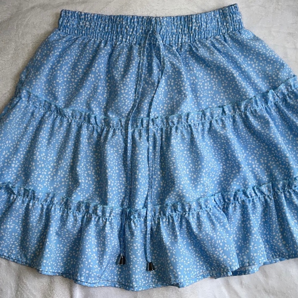 Flowy floral skirt